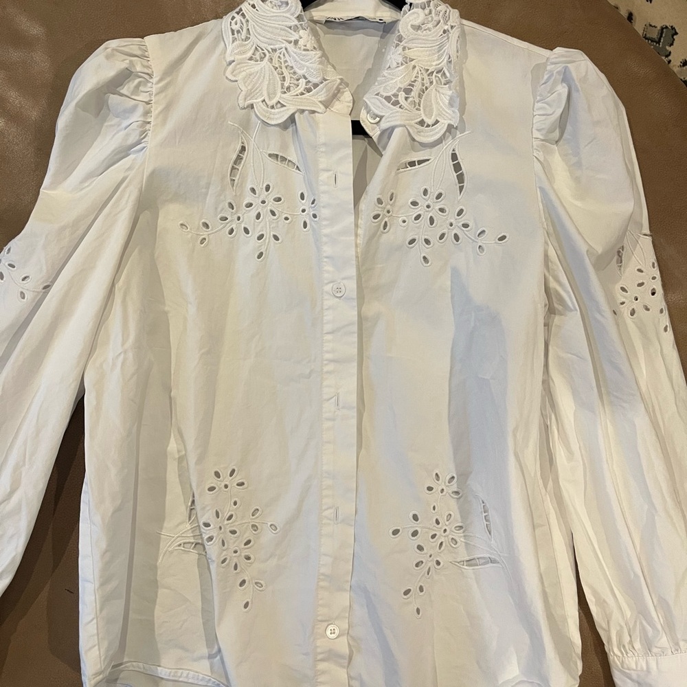 Zara Small white button up